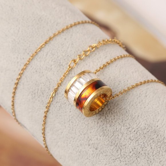 Michael Kors Resin Circle Necklace - Picture 7 of 7